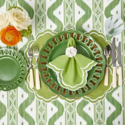 Serena Apple Green Scalloped Napkins (Set of 4)