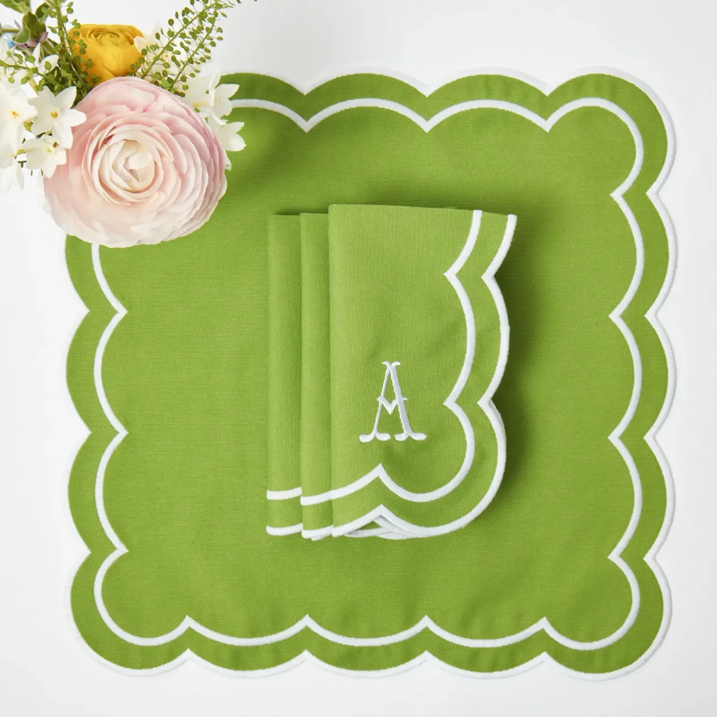 Serena Green Appliqué Napkins (Set of 4)