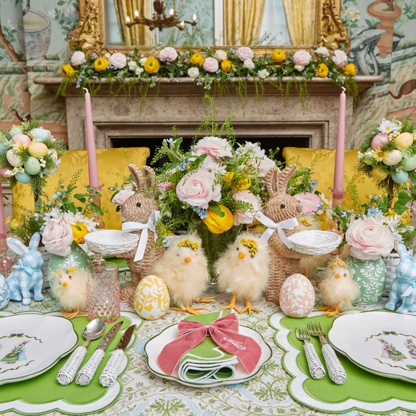 Serena Green Appliqué Napkins (Set of 4)