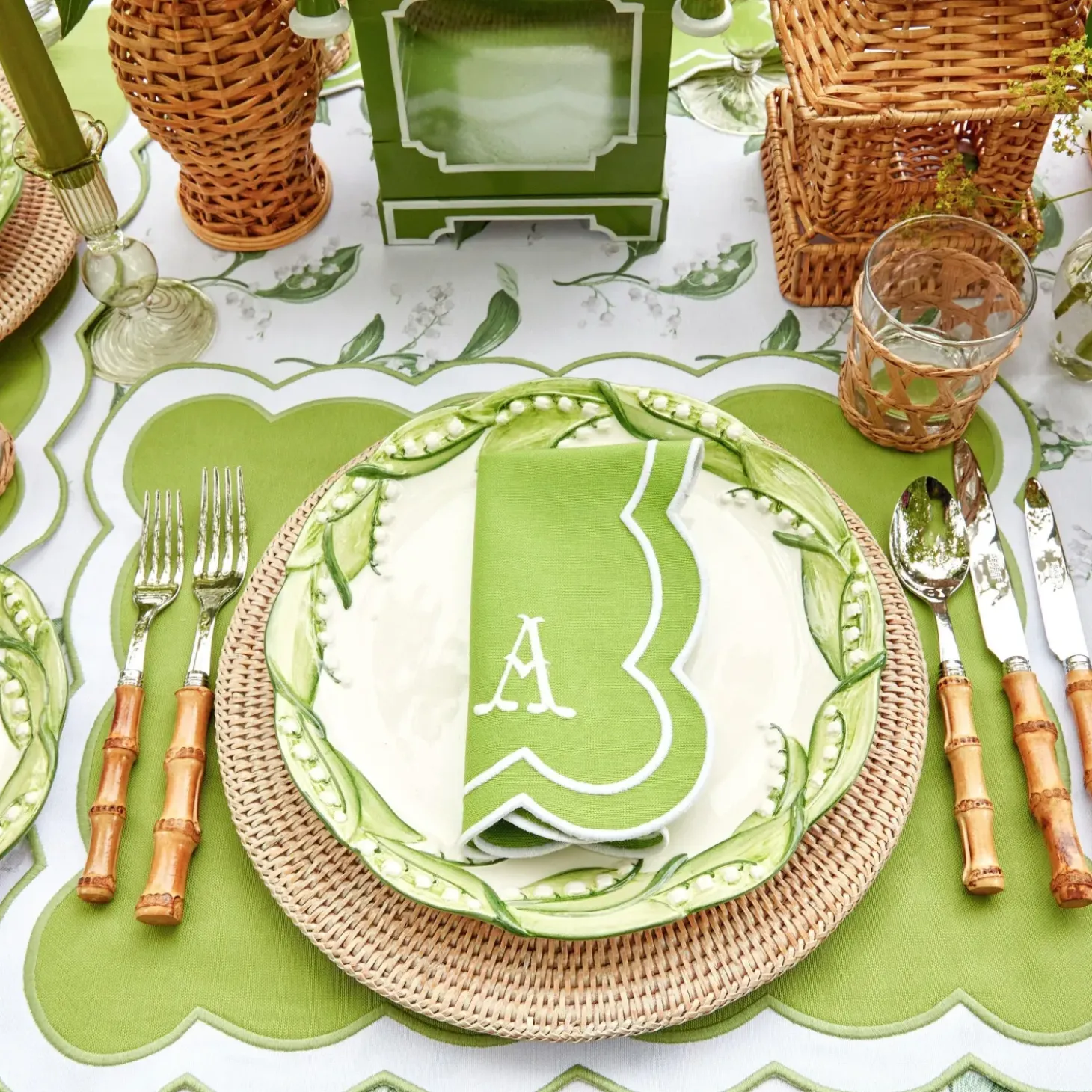 Serena Green Appliqué Napkins (Set of 4)