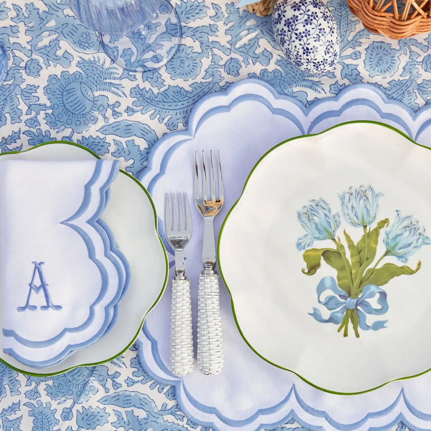 Serena White Napkins (Set of 4)