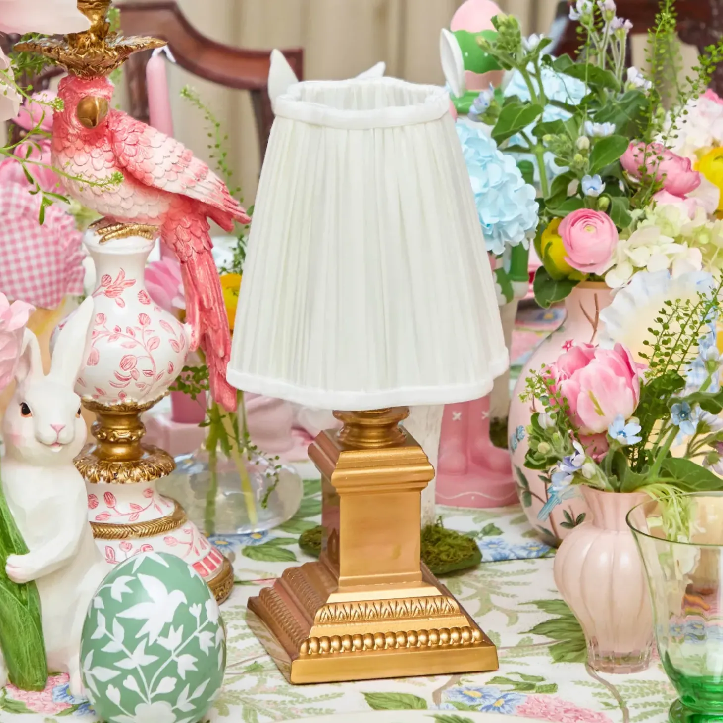 Short Corinthian Square Rechargeable Lamp