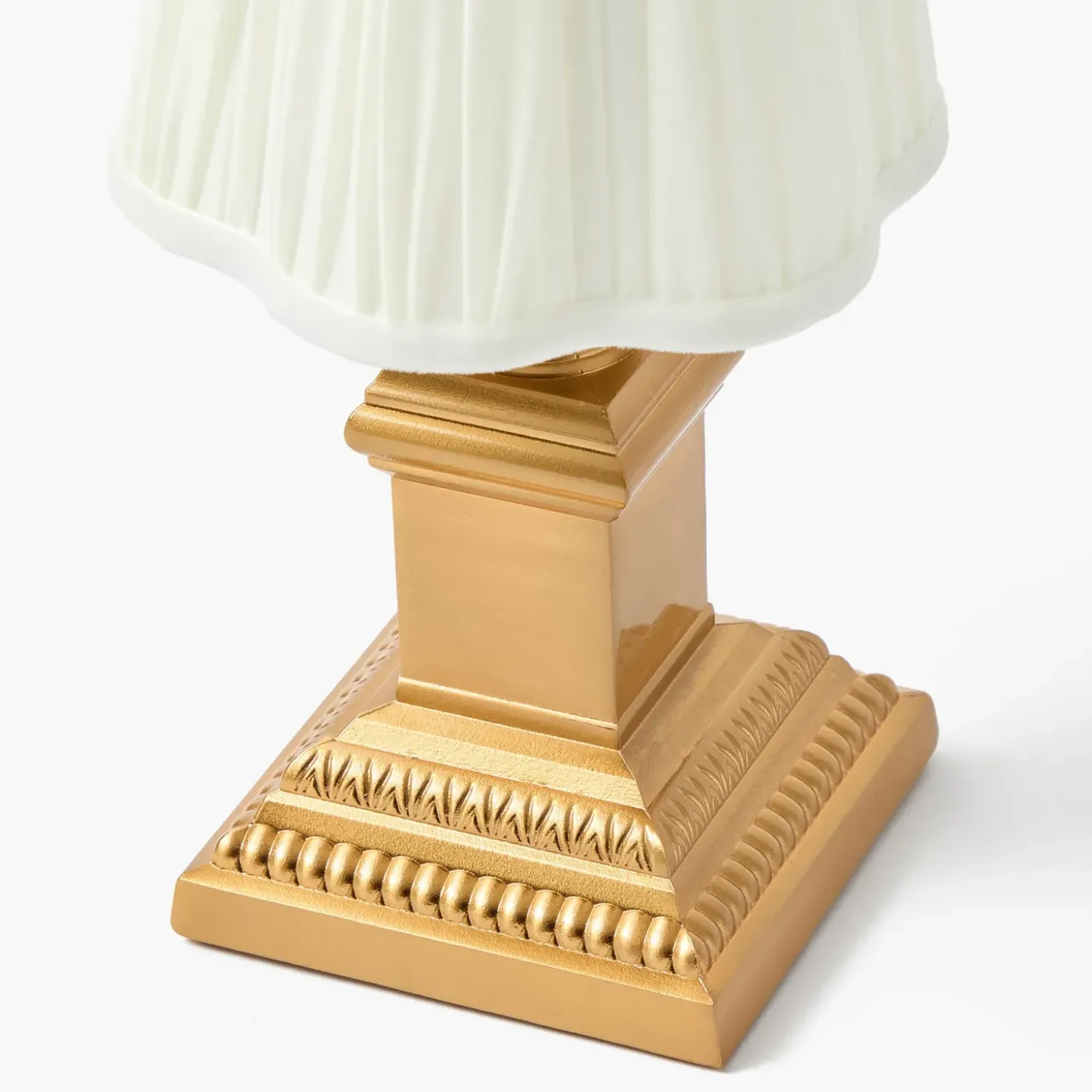 Short Corinthian Square Rechargeable Lamp