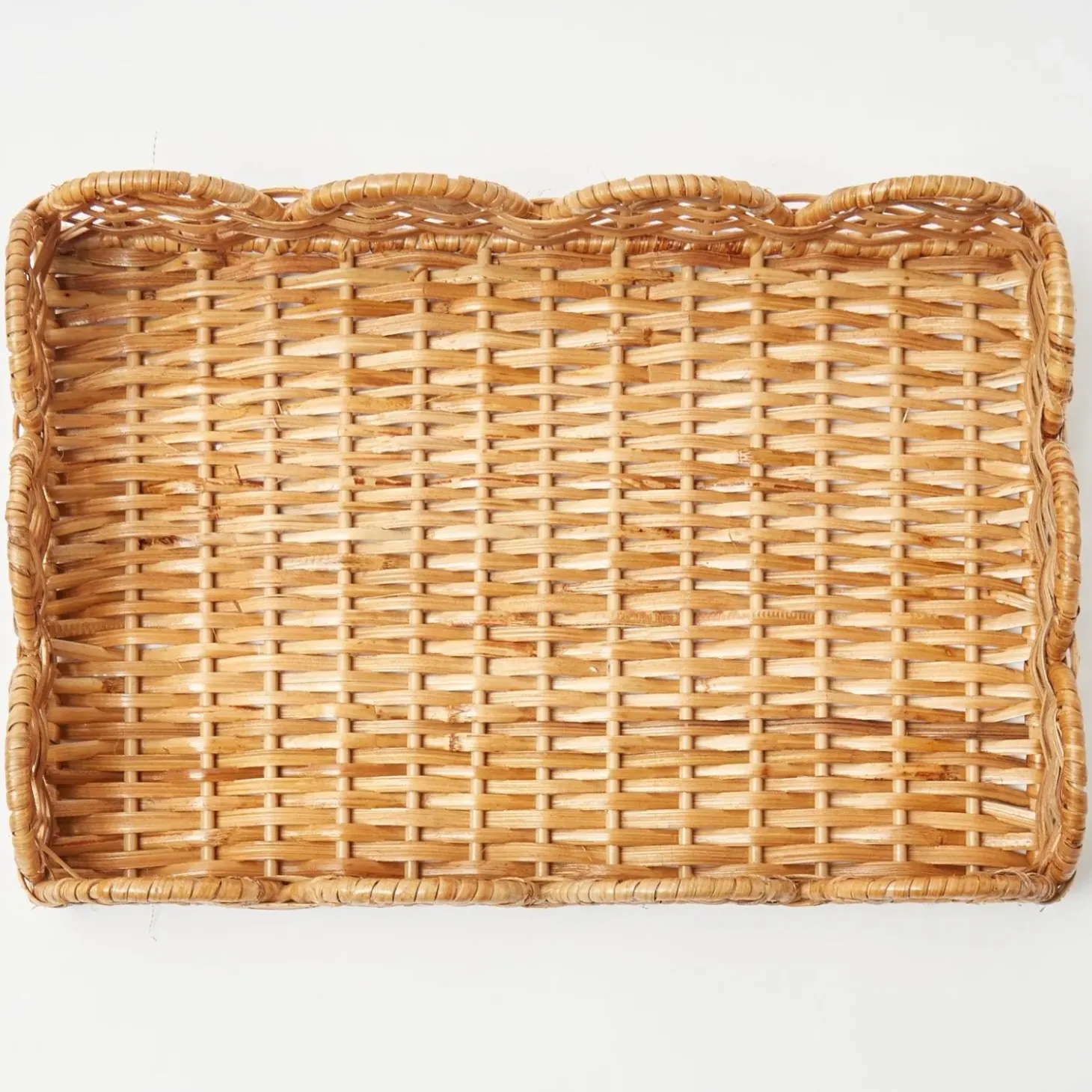 Small Scalloped Rattan Tray