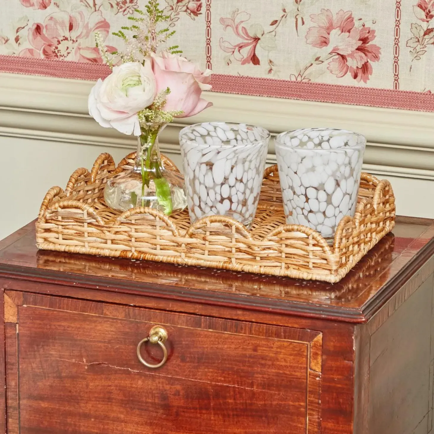 Small Scalloped Rattan Tray