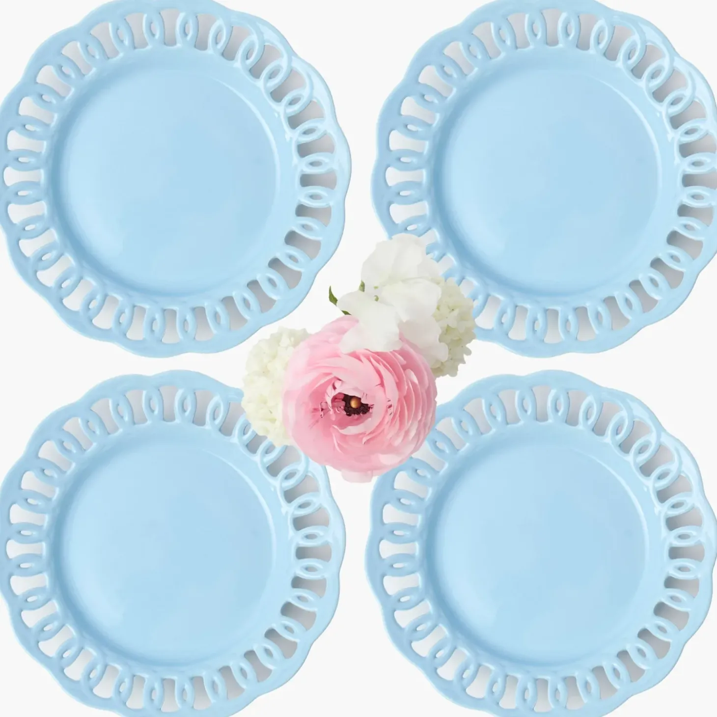 Soft Blue Lace Dinner Plates (Set of 4)