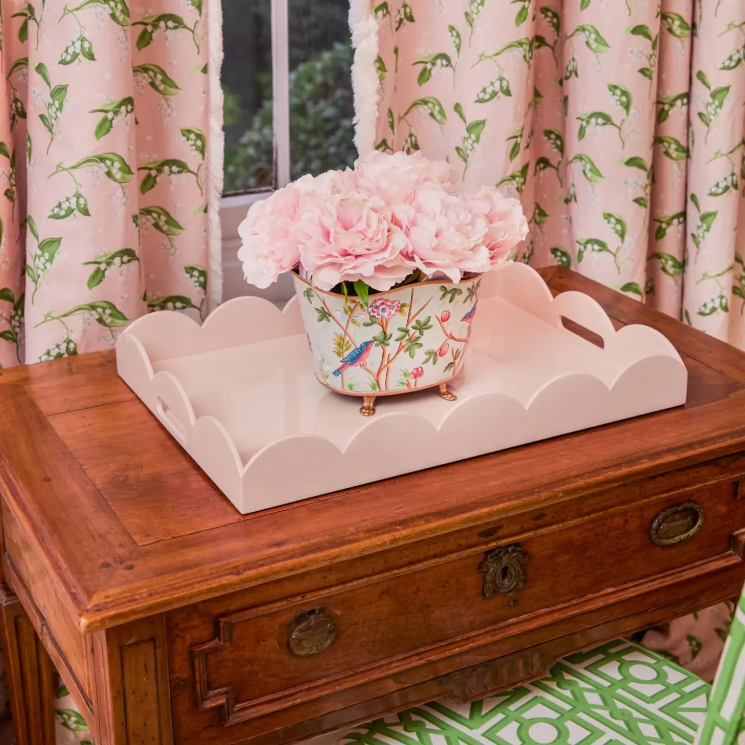 Soft Pink Lacquer Tray Set