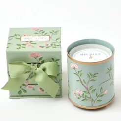 Velvet Oak Scented Candle