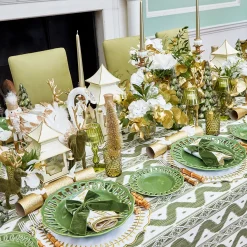 White & Gold Laurel Placemats (Set of 4)