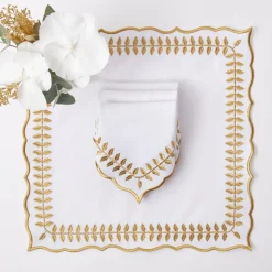 White & Gold Laurel Placemats & Napkins (Set of 4)