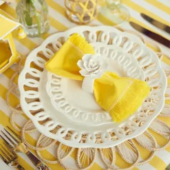 White Lace Starter Plates (Set of 4)